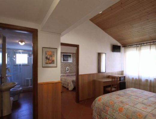 HOTEL BAMBY & BASEL