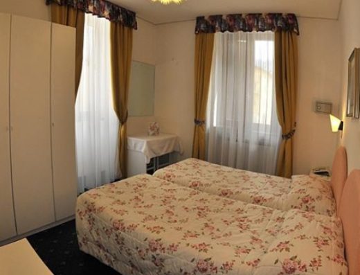 HOTEL DUE SPADE