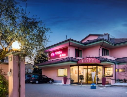 HOTEL LA VILLA
